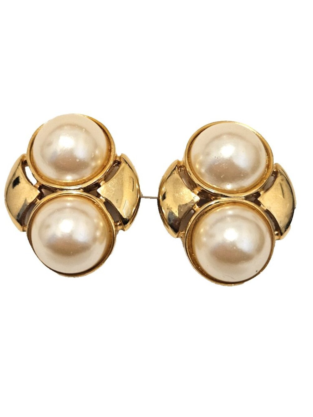 Vintage Gold Tone Faux Pearl Clip On Earrings - Picture 1 of 3